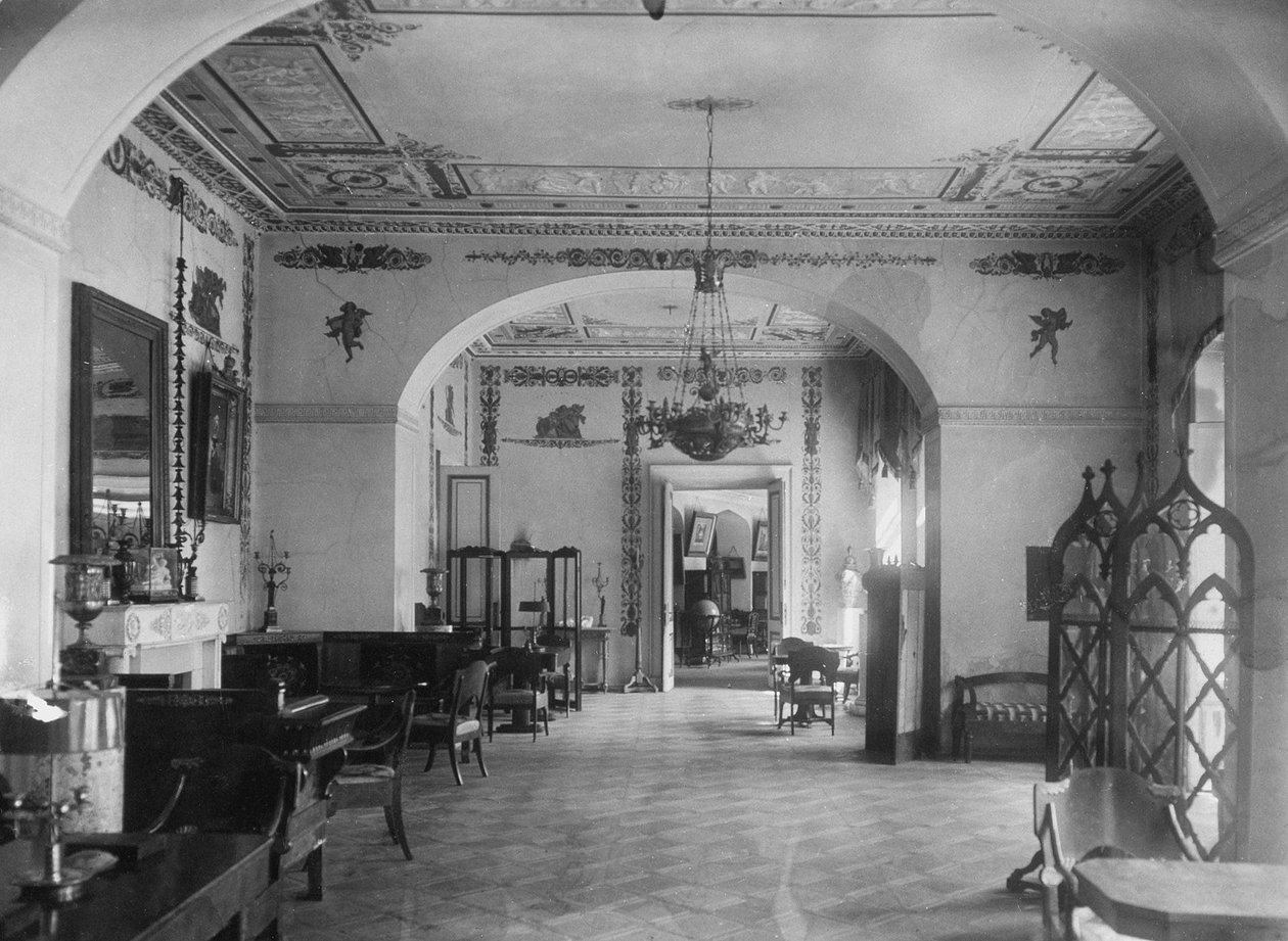Wohnzimmer im Herrenhaus Maryino, frühe 1920er Jahre von Unbekannt