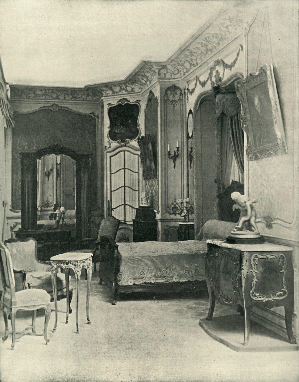 Schlafzimmer von Louis XV., ausgeführt von Maison Soubrier, 1903 von Unbekannt