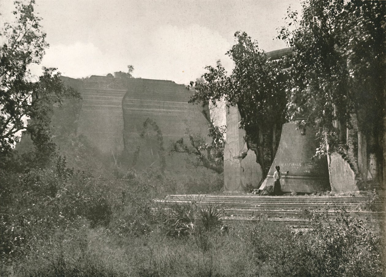 Meingoon-Pagode und Große Glocke, 1900 von Unbekannt