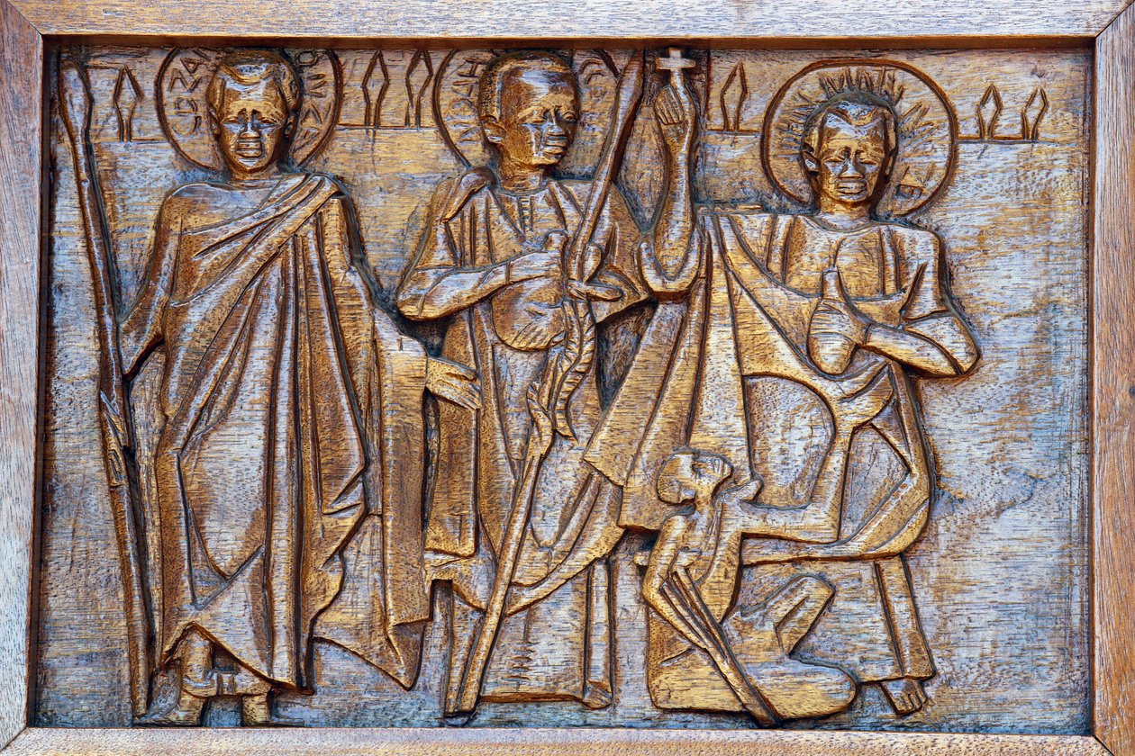 Namugongo-Katholische Märtyrerschrein, Kampala. Kirchenportalrelief, 20160217, Kampala, Uganda von Unbekannt