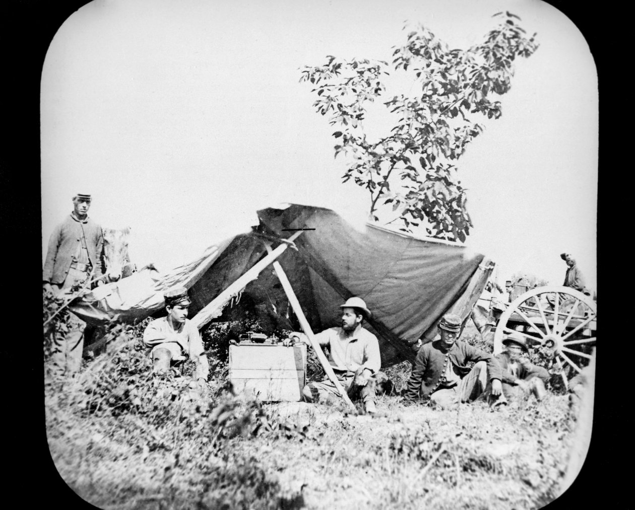 Eine der Union-Feldtelegraphenstationen von General Grant während des amerikanischen Bürgerkriegs, 1861-1865 von Unbekannt