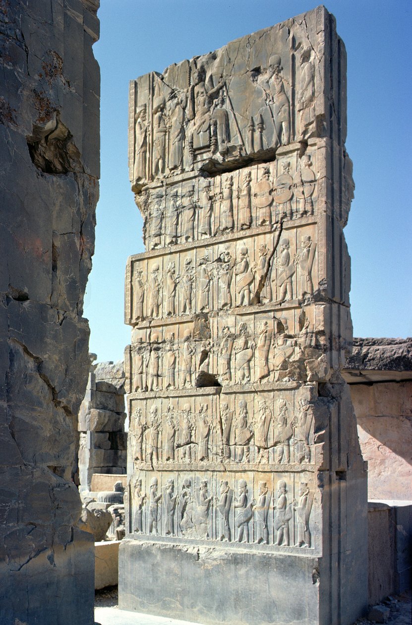 Säulenrelief aus der Halle der Hundert Säulen, Achämenidenzeit, 5. Jahrhundert v. Chr. von Unbekannt