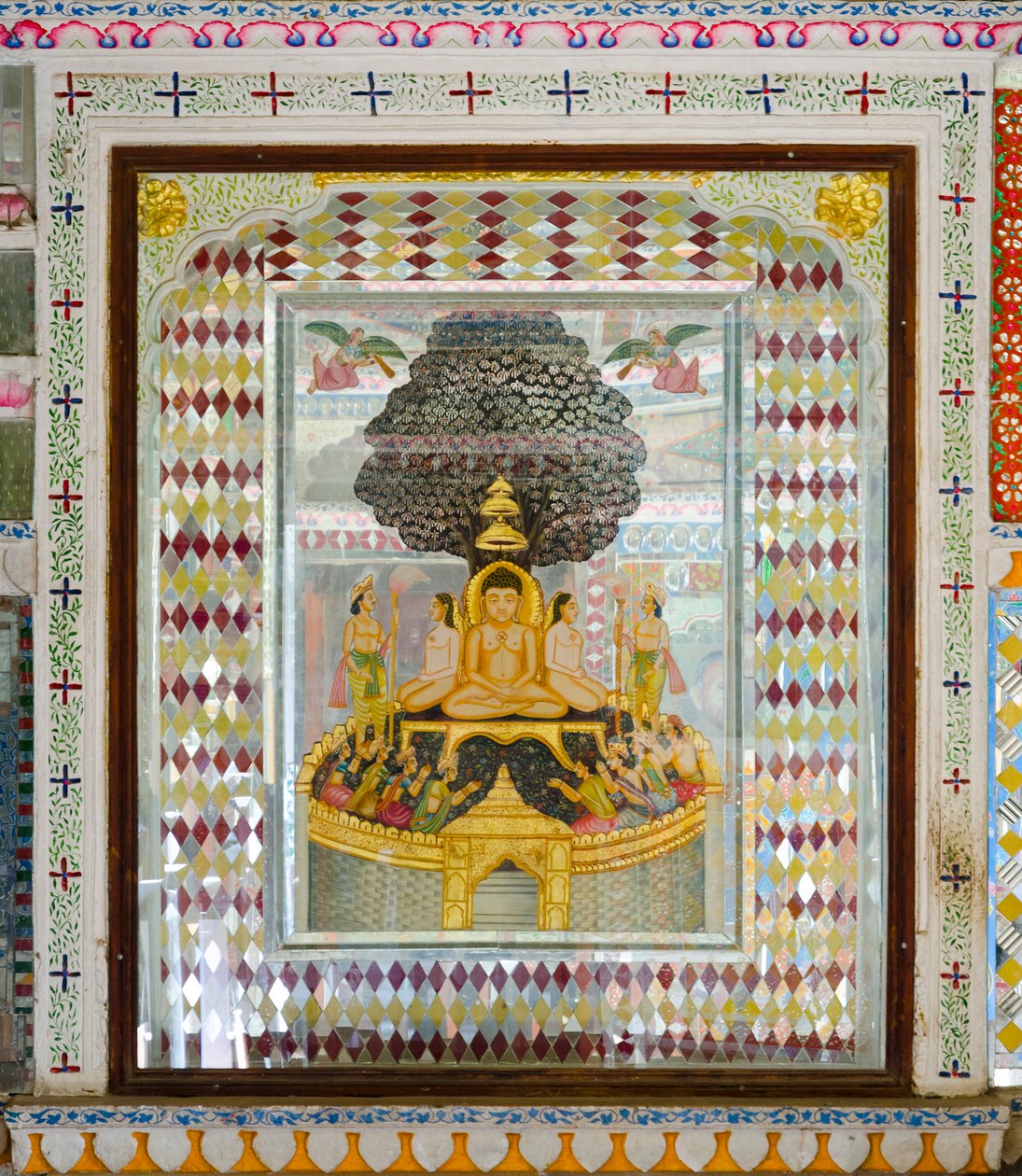 Reich verzierte religiöse Kunst in einem Raum im Patwon ki Haveli Herrenhaus aus dem 19. Jahrhundert, Jaisalmer, Rajasthan, Indien (Foto) von Unbekannt