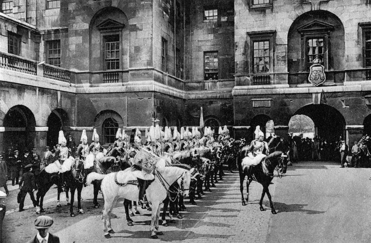 Royal Horse Guards, Wachwechsel, London, 1915 von Unbekannt