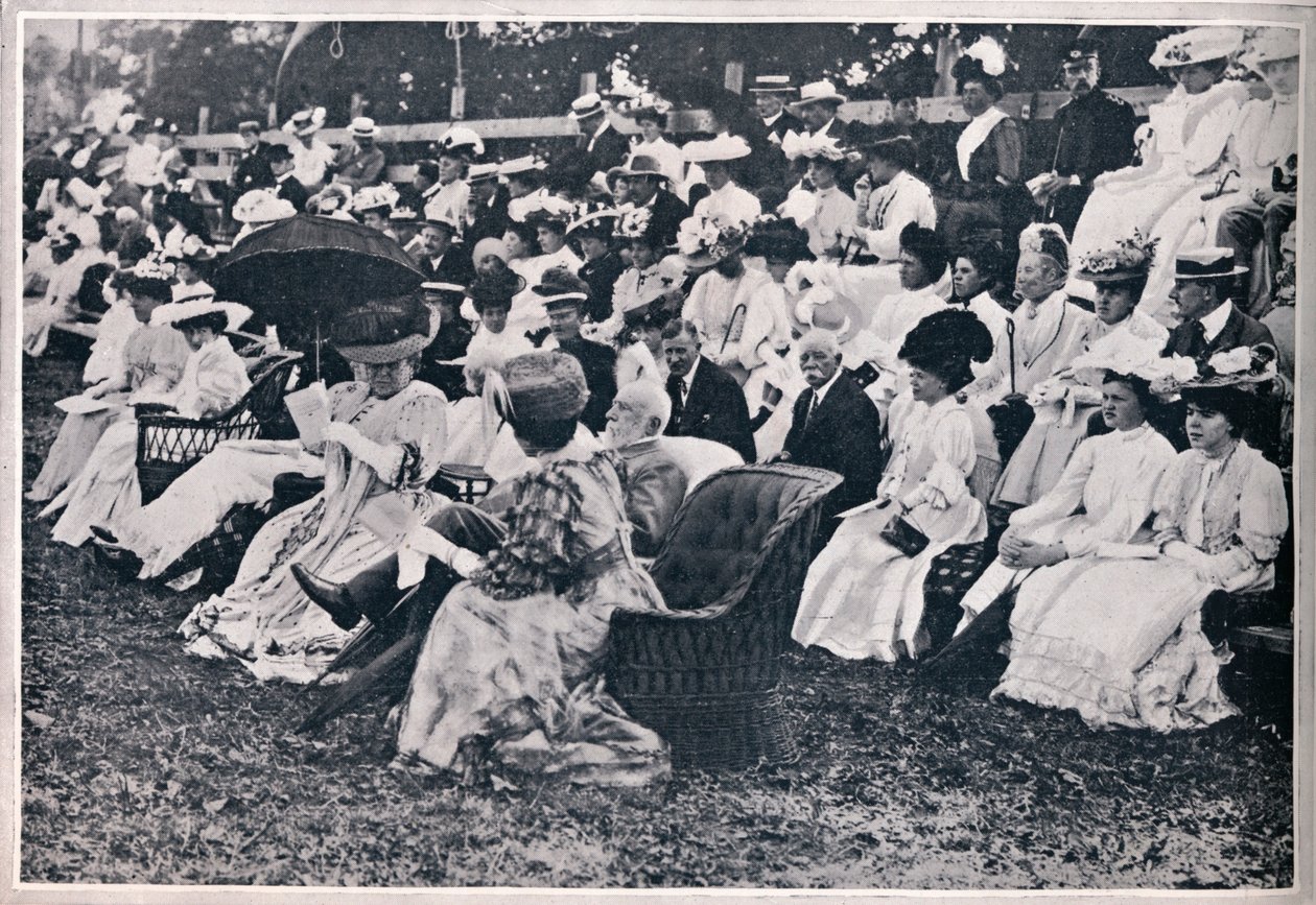 Einige der Zuschauer bei den Guards Sports in Chelsea, 1906 von Unbekannt