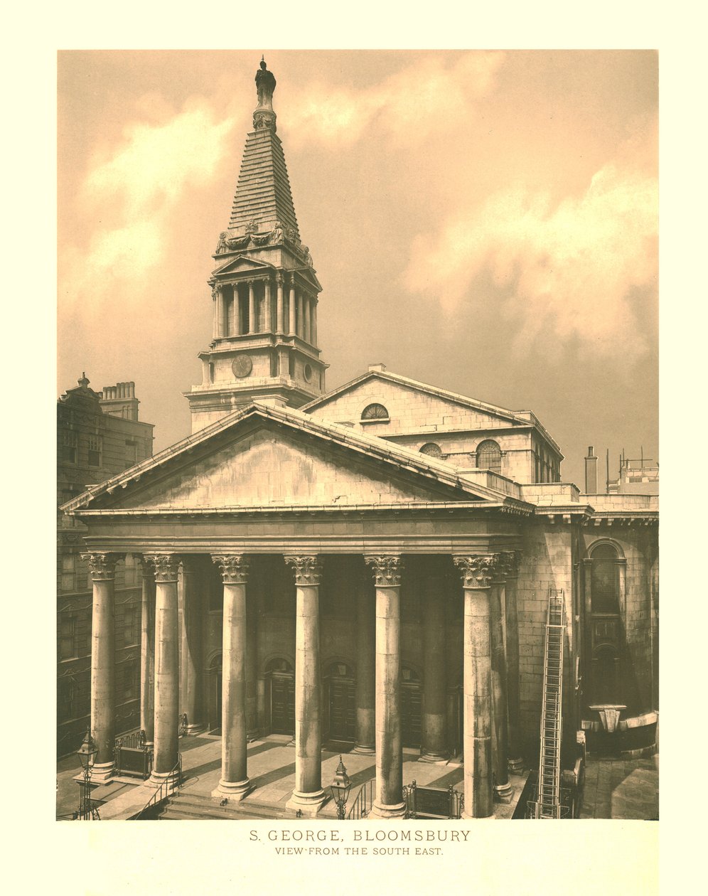 St. George, Bloomsbury, Ansicht von Südosten, Mitte bis Ende des 19. Jahrhunderts von Unbekannt
