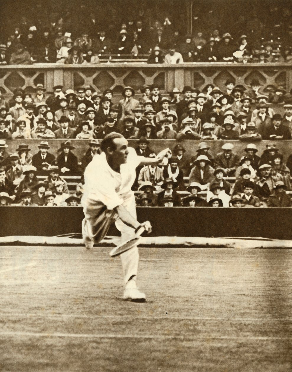 Tennismatch auf dem Centre Court in Wimbledon, ca. 1930er Jahre, 1935 von Unbekannt