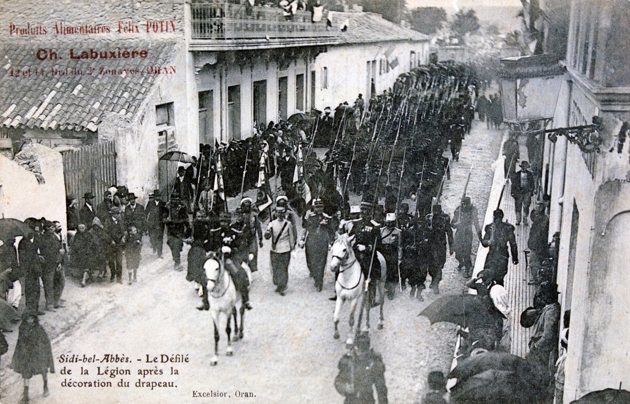Die Französische Fremdenlegion marschiert durch die Straßen von Sidi Bel Abbes, Algerien, 1906 von Unbekannt