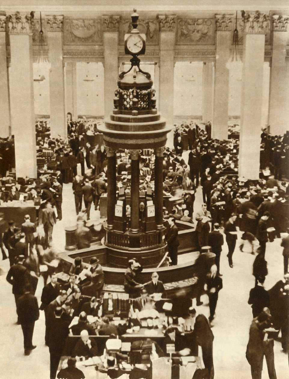 Die Lutine-Glocke im Versicherungsraum bei Lloyds of London, 1933, 1935 von Unbekannt