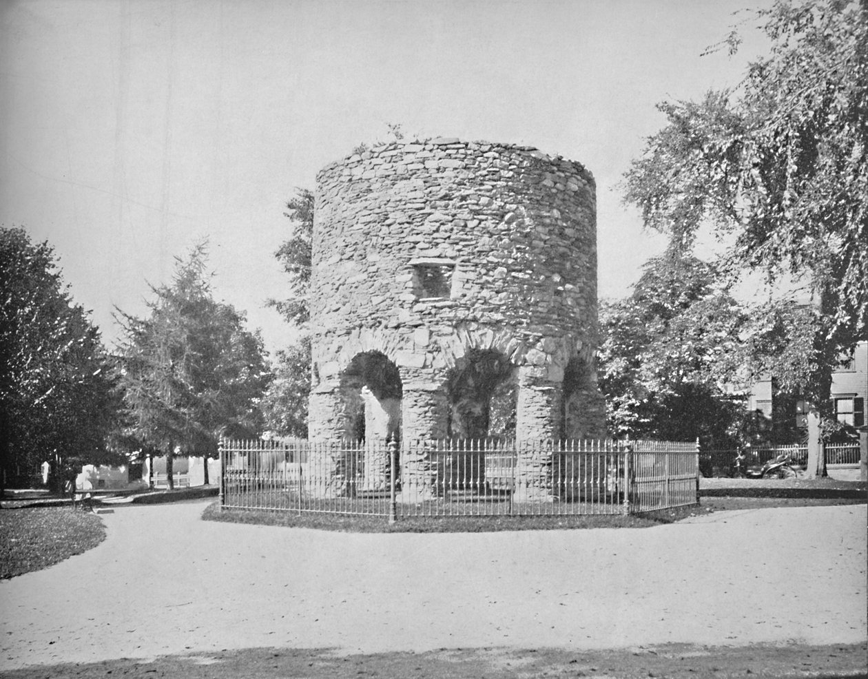 Der alte Norse, Turm, Newport, R.I., ca. 1897 von Unbekannt