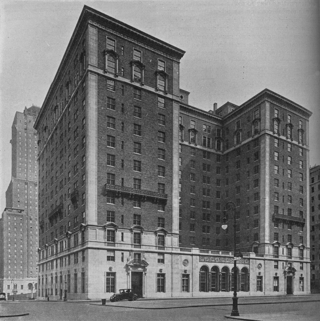 Das Park Lane Hotel, New York City, 1924 von Unbekannt