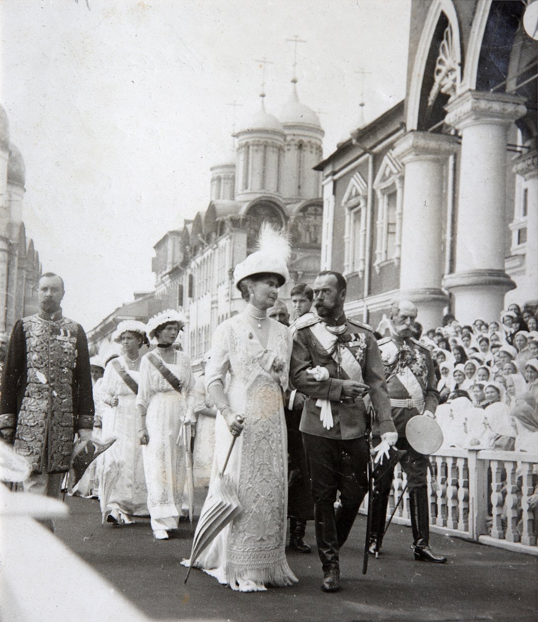 Zarenfamilie bei den Feierlichkeiten zum 300. Jahrestag des Hauses Romanow, Russland, 1913 von Unbekannt