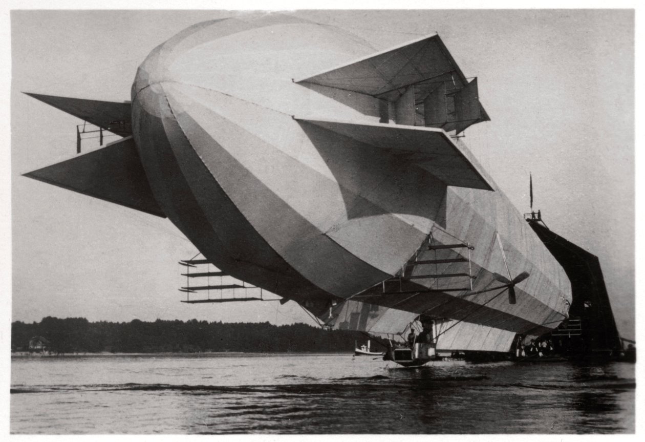 Zeppelin LZ3, gekauft von der deutschen Armee und betrieben als Z1, 1906-1933 von Unbekannt
