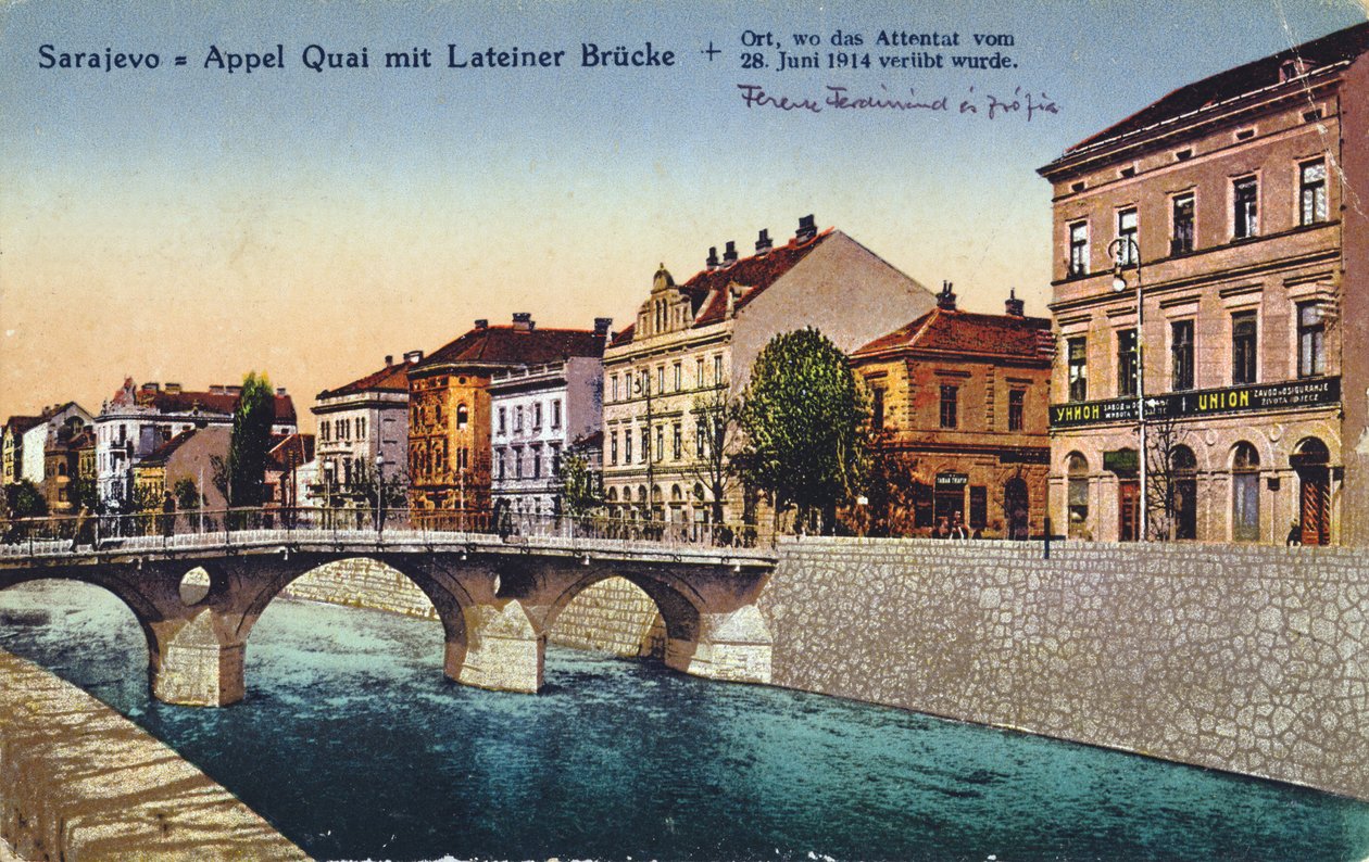Postkarte, die Sarajevo, den Appel Quay und die Lateinerbrücke zeigt, Ort der Ermordung von Erzherzog Franz Ferdinand und seiner Frau Sophie am 28. Juni 1914, um 1920 von Unbekannt Unbekannt