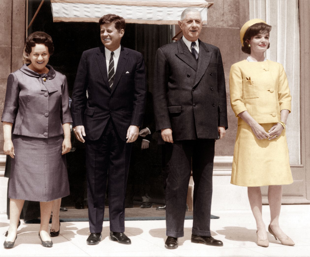 Amerikanischer Präsident John Kennedy im Elysee-Palast, 31. Mai 1961, mit seiner Frau Jackie von Unbekannt Unbekannt