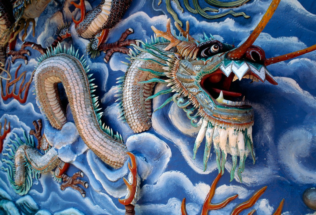 Drachen, Haw Par Villa (Tiger Balm Garden), ein Themenpark basierend auf chinesischer Mythologie und Legenden, Singapur, Republik Singapur von Benjamin Baud