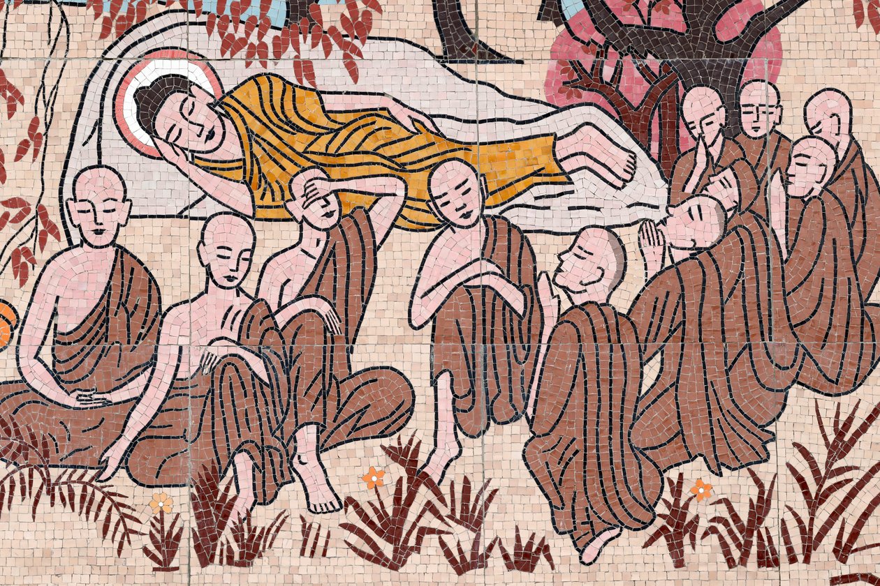 Ong Nui buddhistische Pagode, Wandfresko, Das Leben des Buddha, Nach 45 Jahren der Lehre des Dharma ging der Buddha ins Parinirvana ein, Quy Nhon, Vietnam, 2019 (Foto) von Unbekannt
