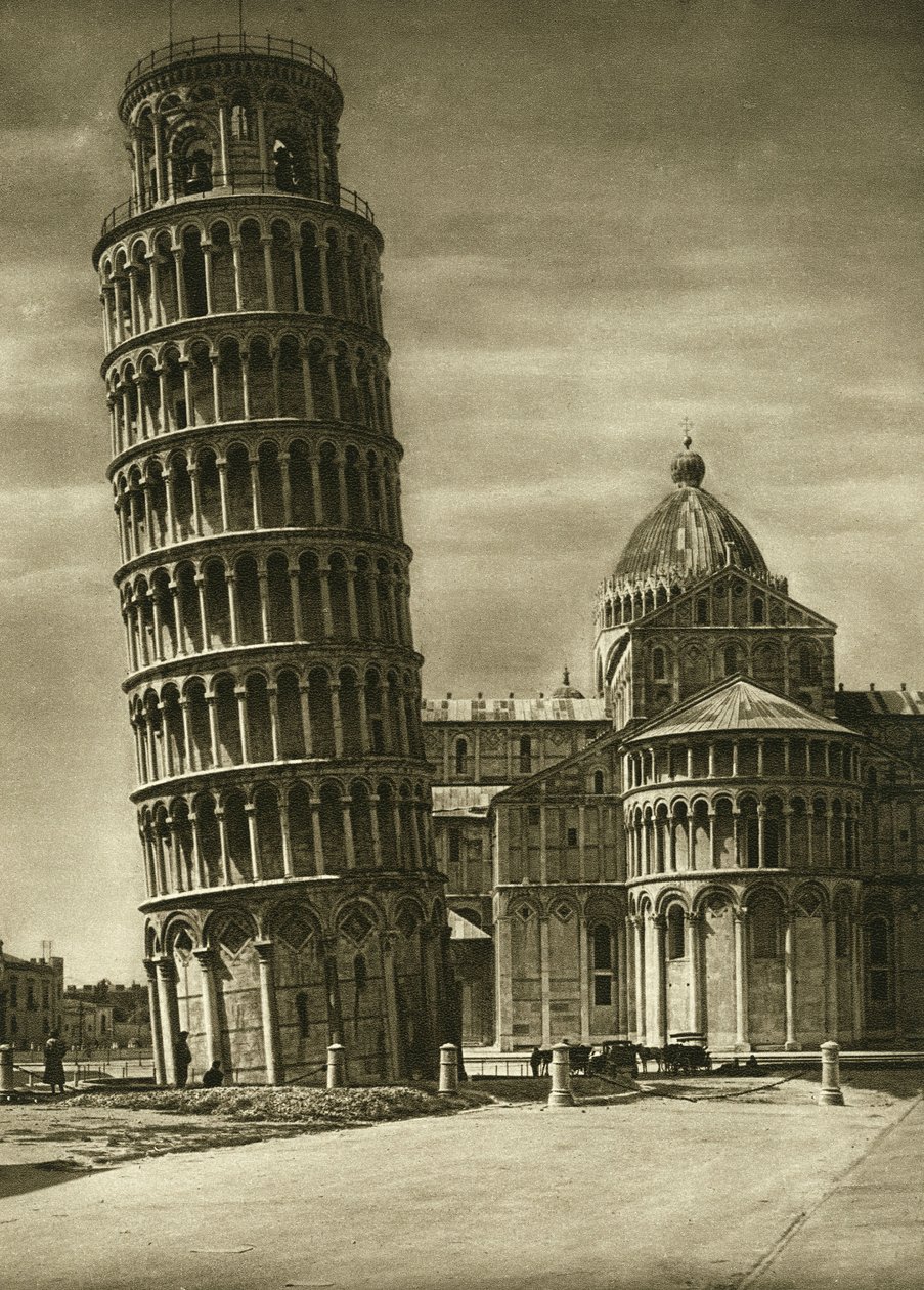 Der schiefe Turm und die Apsis des Doms (Duomo) von Pisa im Jahr 1925 von Unbekannt