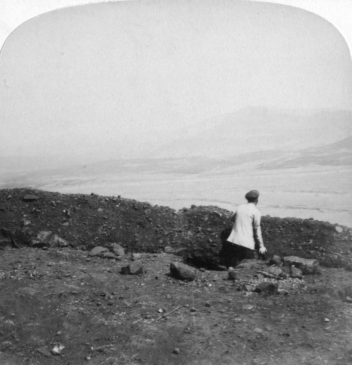 Spion Kop, aus einem Buren-Graben auf Krantz Kloot, Südafrika, 1901 von Underwood and Underwood