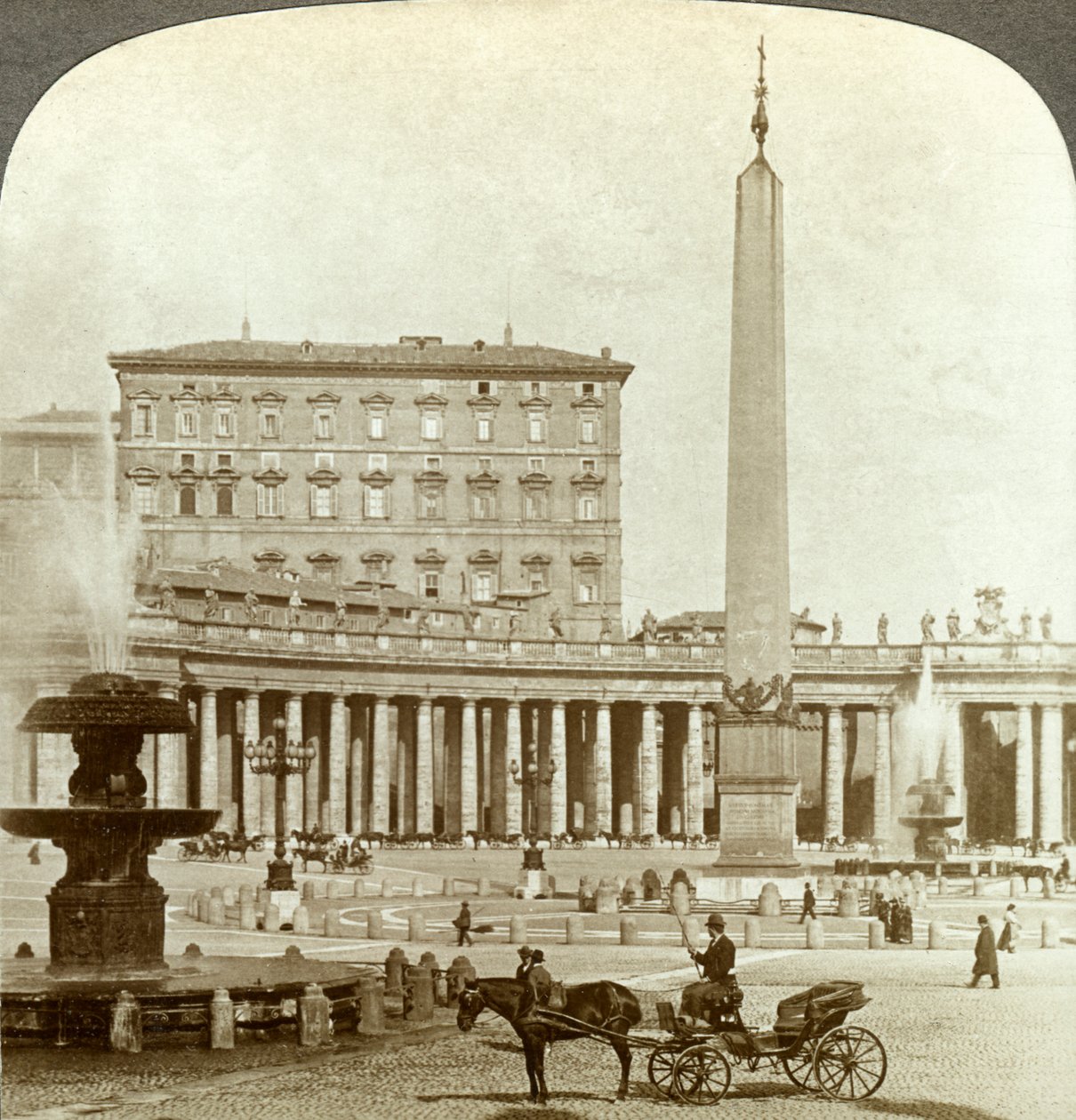 Der Vatikanpalast vom Petersplatz, Rom, Italien von Underwood and Underwood