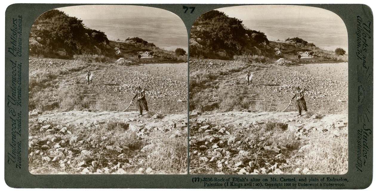 Der Felsen des Elias-Altars auf dem Berg Karmel und die Ebene von Esdraelon, Palästina, 1900 von Underwood and Underwood