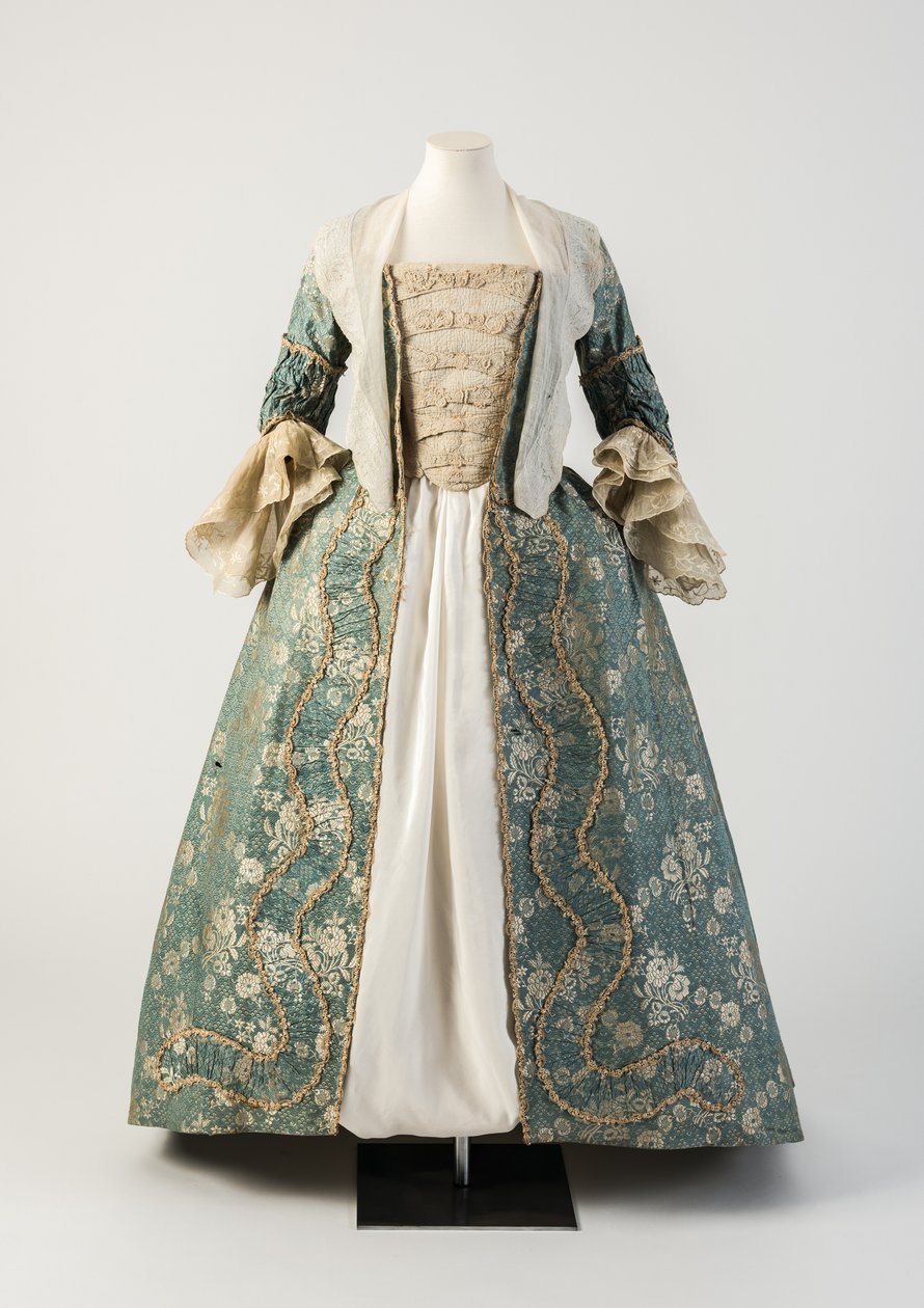 Blau und cremefarbene Seidenrobe mit Rüschen, 1750er Jahre von Unbekannt Unbekannt