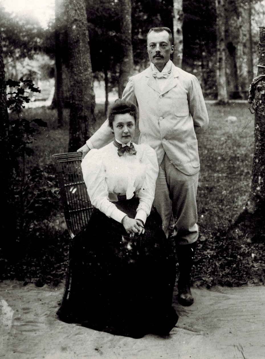 Wladimir Dmitrijewitsch Nabokow und Jelena Iwanowna Rukawischnikowa von Unknown photographer
