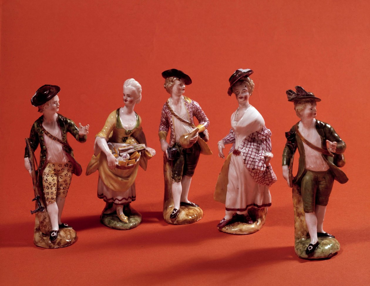 Kleine Figuren, die Charaktere darstellen (Jäger, Hausfrau, Dame der gehobenen Gesellschaft...) Porzellanfiguren aus der venezianischen Schule des 18. Jahrhunderts. Paris, Kunstgewerbemuseum von Venetian School