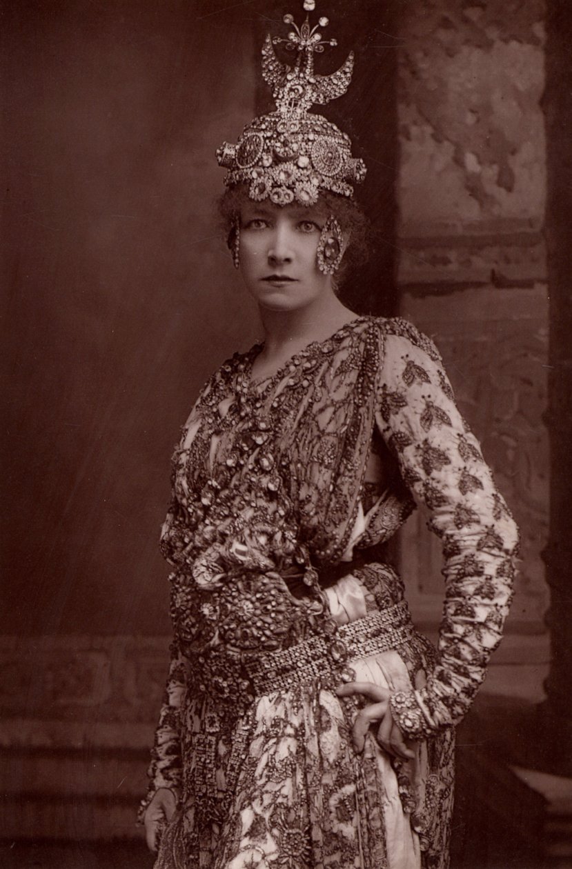 Henriette Rosine Bernard genannt Sarah Bernhardt (1844-1923) von W. and D. (after) Downey