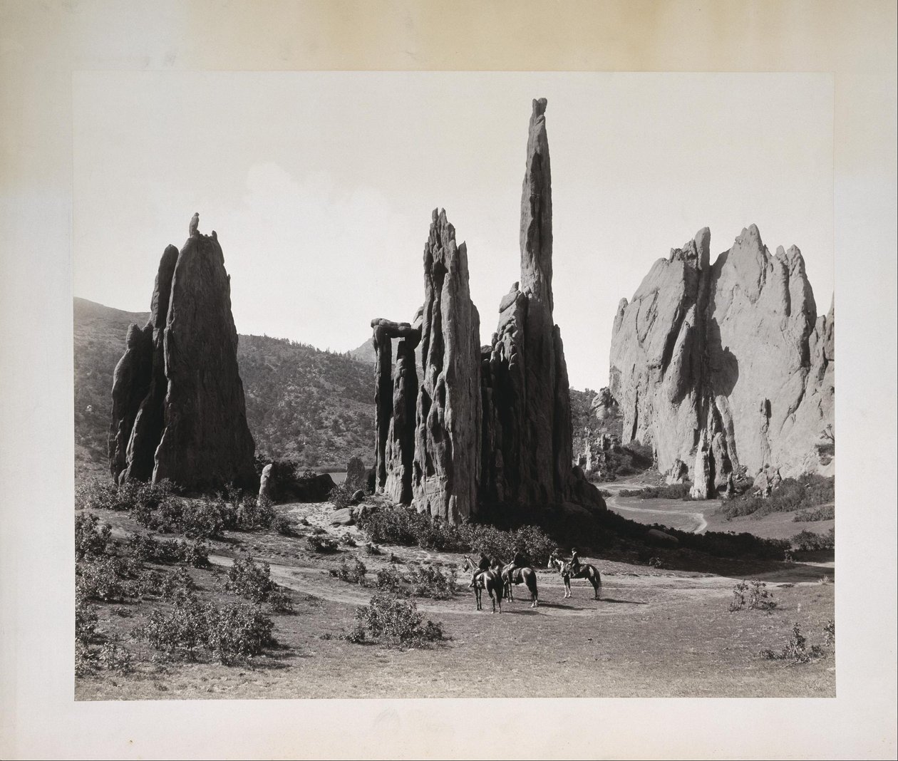 Kathedralenspitzen, Garten der Götter, Colorado von William Henry Jackson