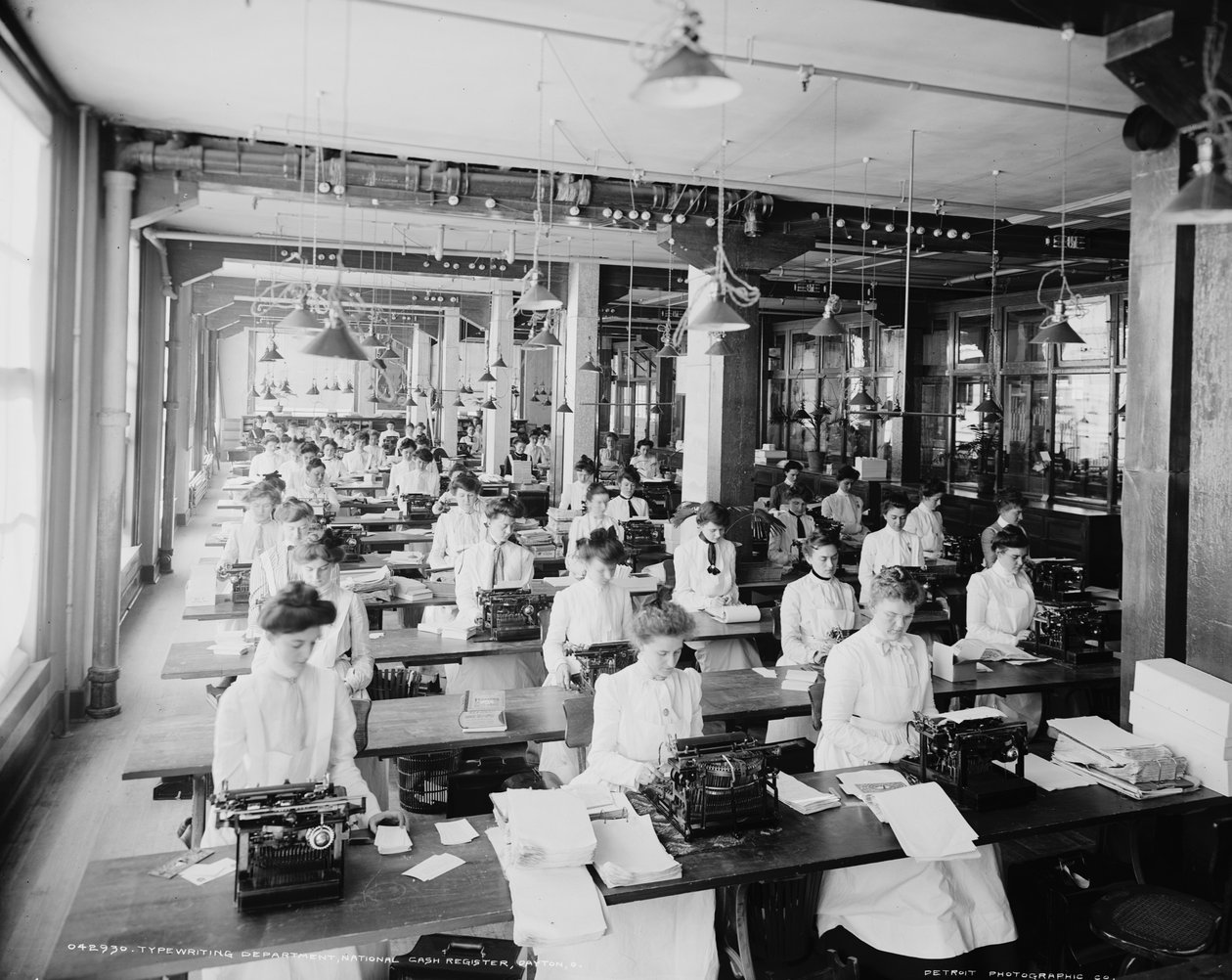 Schreibmaschinenabteilung, National Cash Register, Dayton, Ohio, 1902 von William Henry Jackson
