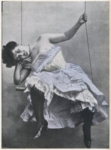 Mädchen auf einer Schaukel