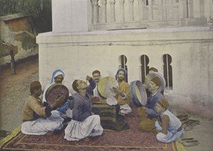 Les Aissaouas, Skorpionesser von (after) French Photographer