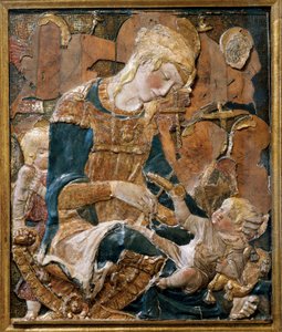 Madonna mit Kind, Basrelief