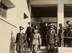Einweihung der Gebäude des Königlichen Flughafens "Fausto Pesci" in Bologna, erbaut von der Firma Mauro Toschi fu Ulisse, in Anwesenheit des Duce Benito Mussolini, 24/10/1936 (s/w Foto)