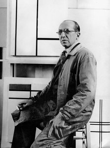 Piet Mondrian in seinem Atelier in der Avenue du Départ 26