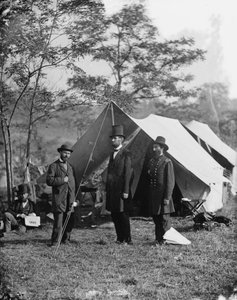 Abraham Lincoln mit Allan Pinkerton und Generalmajor John A. McClernand, 1862