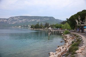 Garda im Frühling von Alexandra Joseph