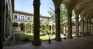 Architektur: Blick auf den Kreuzgang der Toten (Chiostro dei Morti)