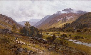 Ein Flusstal mit einer bergigen Landschaft im Hintergrund von Alfred Jr. Glendening