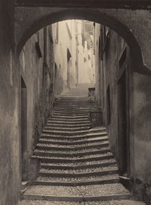 Eine Straße in Bellagio von Alfred Stieglitz