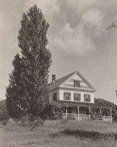 Haus auf dem Hügel, Lake George