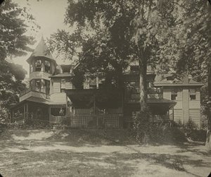 Oaklawn House, (Ostseite) von Alfred Stieglitz