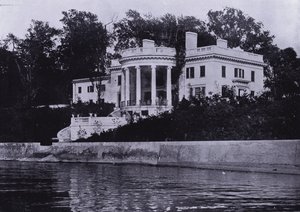 Charles A Platt: Gwinn, Seefront von American Photographer (after)