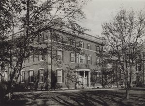 Harvard University: Präsident Lowells Residenz von American Photographer (after)