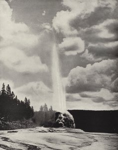Lone Star Geyser, Yellowstone, Wyoming (s/w Foto) von American Photographer (after)