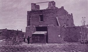 Alte Kirche von San Miguel, Santa Fe, NM, aus Adobe gebaut im Jahr 1550 (s/w Foto)