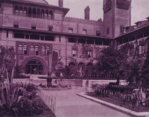 Ponce De Leon Hotel, St. Augustine, Florida (s/w Foto) von American Photographer (after)