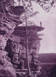Signal Rock, nahe Camp Douglas, Wisconsin (s/w Foto) von American Photographer (after)