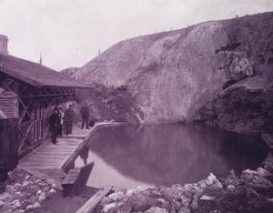 Das Schwimmbecken bei den Banff Hot Springs, Britisch-Amerika von American Photographer (after)